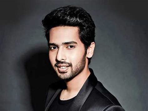 armaan malik height in feet